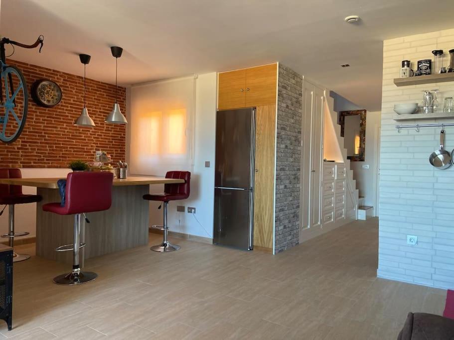Appartement Atico Duplex De 1 Dorm En *